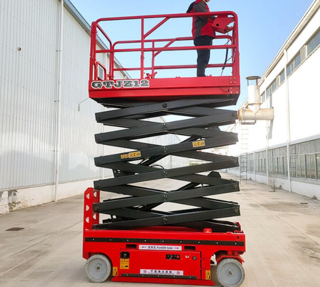 莱西自行走移动式升降机